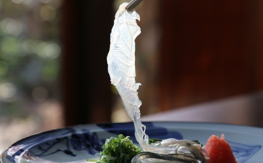 薬味を巻いて食べやすいように、長めにひいています
