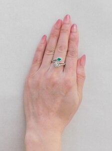 【一点もの】エメラルド（0.323ct）ダイヤモンドプラチナリング　J11　K06085-H
