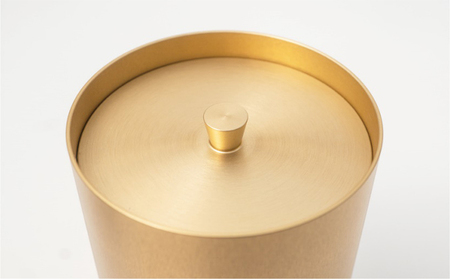 茶筒 キャニスター canister-S half 白 密閉容器 アルマイト加工商品 日本製 キッチン用品 キッチングッズ 職人 技巧 開閉 和風 洋風 お茶 茶葉 お茶っぱ コーヒー 豆 粉 収納 