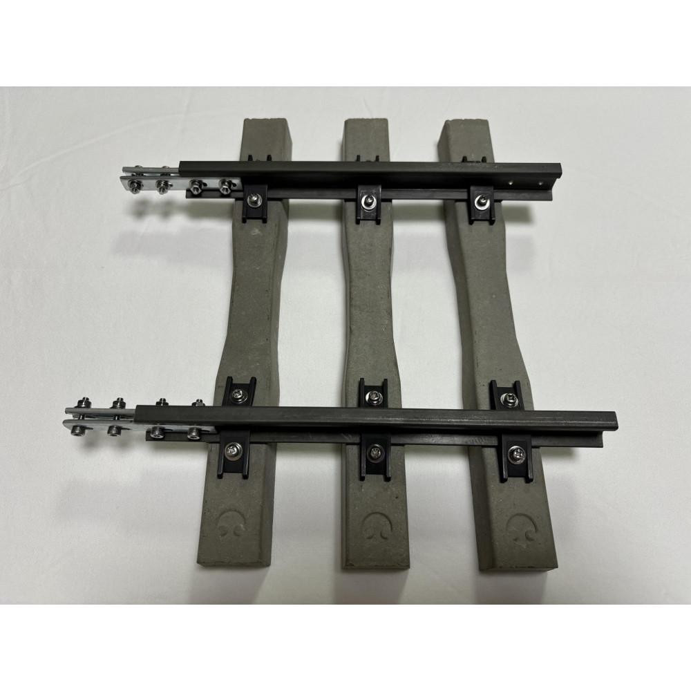 
            コンクリートまくらぎ製ミニ直線線路
          