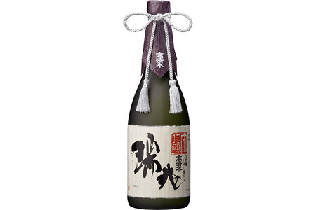 【数量限定】高清水 大吟醸しずく採り 瑞兆 720ml×1本【桐箱入り】杜氏入魂の芸術品