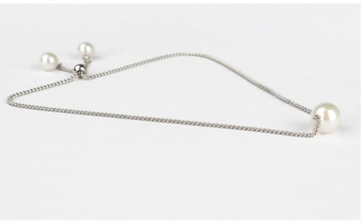 
            アコヤパール３粒　ブレスレット
          