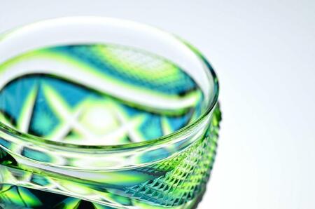 島津薩摩切子　与論町オリジナル二色猪口　蒼黄緑 | 伝統工芸品 薩摩切子 切子 グラス 薩摩切子 冷酒 晩酌 グラス 薩摩切子 グラス ギフト 人気 おすすめ 与論町 限定 薩摩切子