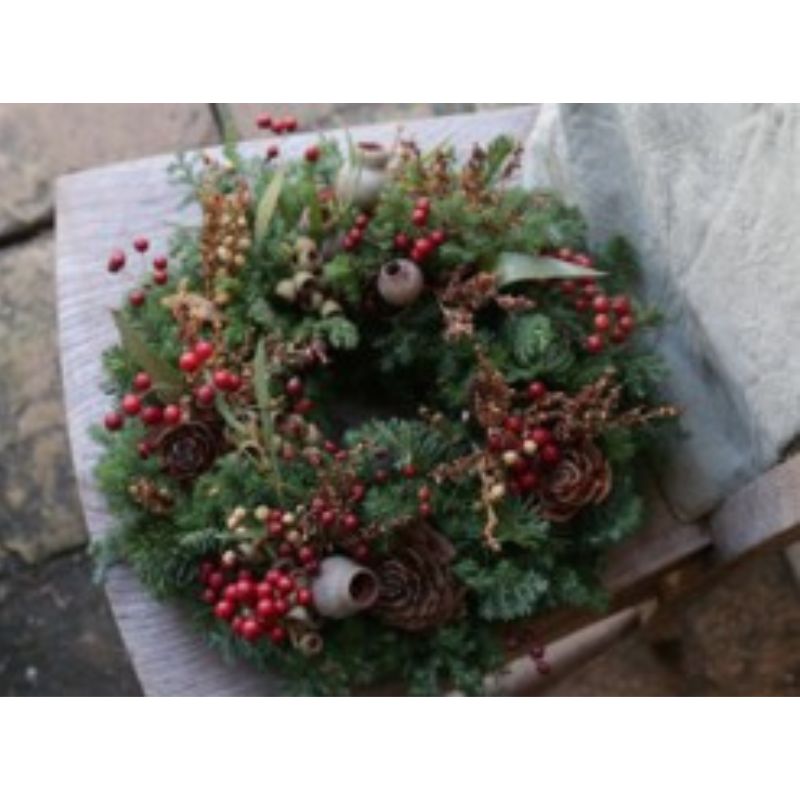 【ふるさと納税】クリスマスリース Lサイズ レッド ブラウン ※2023年11月8日～順次発送 植物 おしゃれ キレイ 癒し 暖かな雰囲気 針葉樹 赤い実 ブラウン系 インテリア グリーンアイテム自宅 玄関 店舗 　お届け：2025年10月29日～11月15日まで