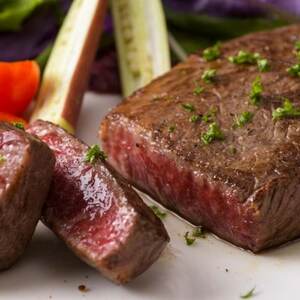 【ご自宅用・和牛】今帰仁牛 モモステーキ 400g【配送不可地域:離島】【1659717】