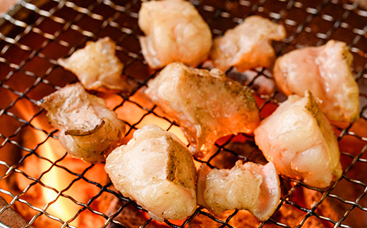 ≪小分けタイプ≫鹿児島県産黒毛和牛 小腸(計600g・300g×2P) しょうちょう ホルモン もつ鍋 焼肉 鍋 焼肉用 焼き肉 バーベキュー 冷凍 牛肉 肉 もつ モツ 内臓 国産 国産牛 九州 黒