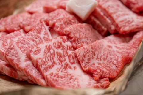 【近江牛 焼肉用セット(肩ロース・バラ 3kg)】肉 牛肉 ブランド牛 三大和牛 和牛 黒毛和牛 国産 バーベキュー 贈り物 ギフト プレゼント 冷凍 滋賀県 竜王