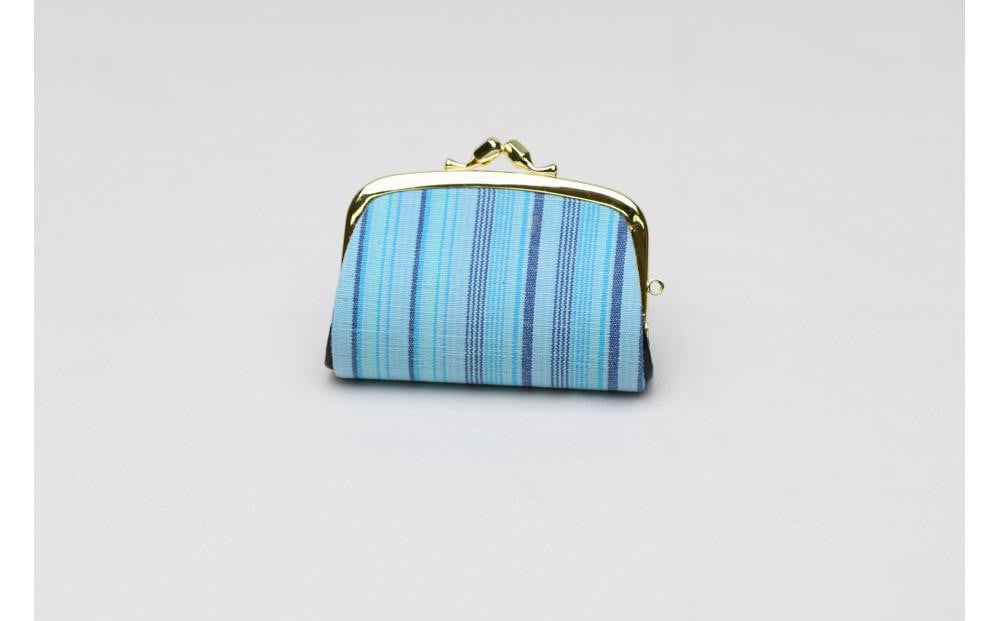 
                  真岡木綿「くし形小銭入れ」（3色よりお選びください） | 栃木県 伝統工芸品 織物 財布 小銭入れ 手作り 贈答 贈り物 ギフト 小物
                