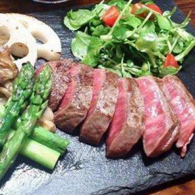 ふるさと納税 産山村 外輪　馬肉のたたき110g(サラダ仕立て用)(産山村) |  | 02