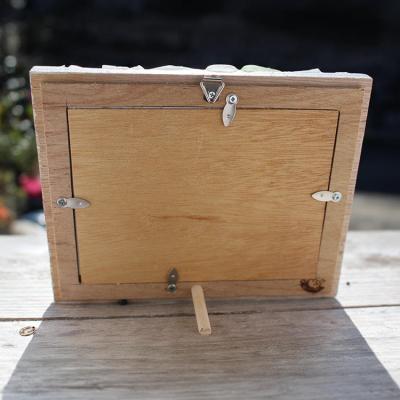 ふるさと納税 恩納村 シェルフォトフレーム(大) 1個【沖縄の海からの贈り物】 |  | 01