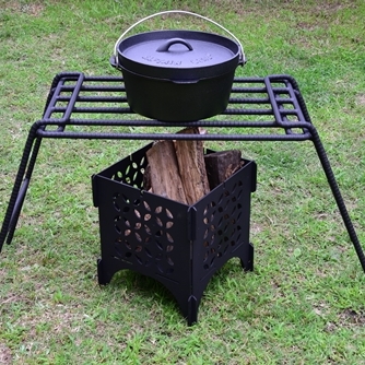 焚火用 ファイヤー グリル テーブル / ふるさと納税 キャンプ BBQ バーベキュー 調理 用具 炭火 無水鍋 ピッツバーグ アウトドア スチール ワークス 焼肉 ステーキ 鉄板焼 送料無料 
_イ