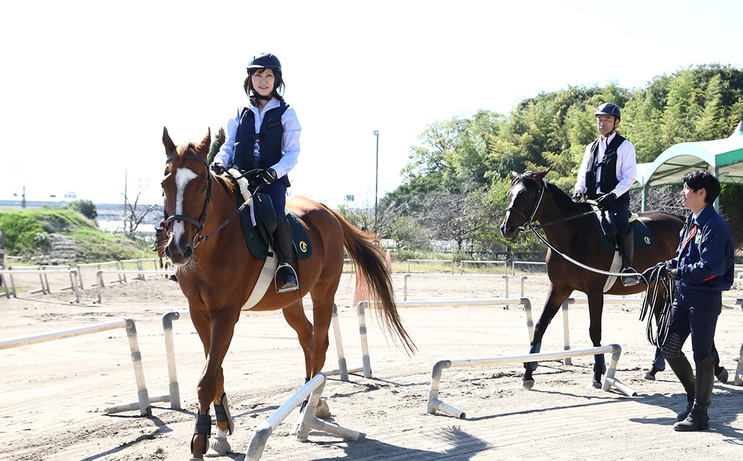 
                  乗馬 初心者歓迎！馬とふれあう感動体験 東武乗馬クラブ＆クレインのペア家族限定乗馬体験１回コース | じょうば 馬 うま 乗馬体験 埼玉 家族 乗馬 ペア体験 親子  アクティビティ 関東  初心者  レジャー 子供  家族で 体験 東武動物公園  動物 夫婦  週末 自然 アウトドア   体験ギフト ペア 思い出 レッスン 馬に乗る クラブ 休日  体験型 キッズ ふれあい 動物 埼玉県 宮代町
                