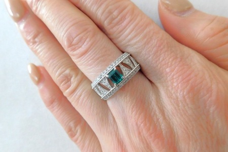 【ふるなび限定】【一点もの】Pt900　コロンビア産エメラルド（0.31ct）ダイヤモンドリング　K57　K06120-H　FN-Limited-SP