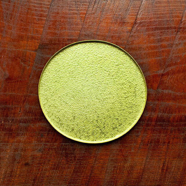 【ふるさと納税】月色のトレー 金属 工芸品 草木染 アルミ製 18.5cm×19.5cm×1cm程 1枚 山形県 朝日町 キッチン 皿 食器 トレー おしゃれ お洒落 送料無料