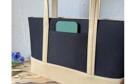 【2026年6月上旬発送開始】【 AKIRA オリジナル】【 マツコの知らない世界 で紹介されました！】職人手作り 中型スリムトートバッグ 黒×ベージュ帆布 軽量 軽い 日本製 キャンバス 帆布 横型