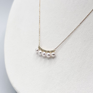 1888 K18YGダイヤモンド0.07ct アコヤ真珠ペンダント3.5mmUP　真珠　ネックレス　ペンダント　アコヤ真珠　アコヤ貝　伊勢志摩　冠婚葬祭　結婚式　入学式　ギフト　贈り物　アクセサリー　