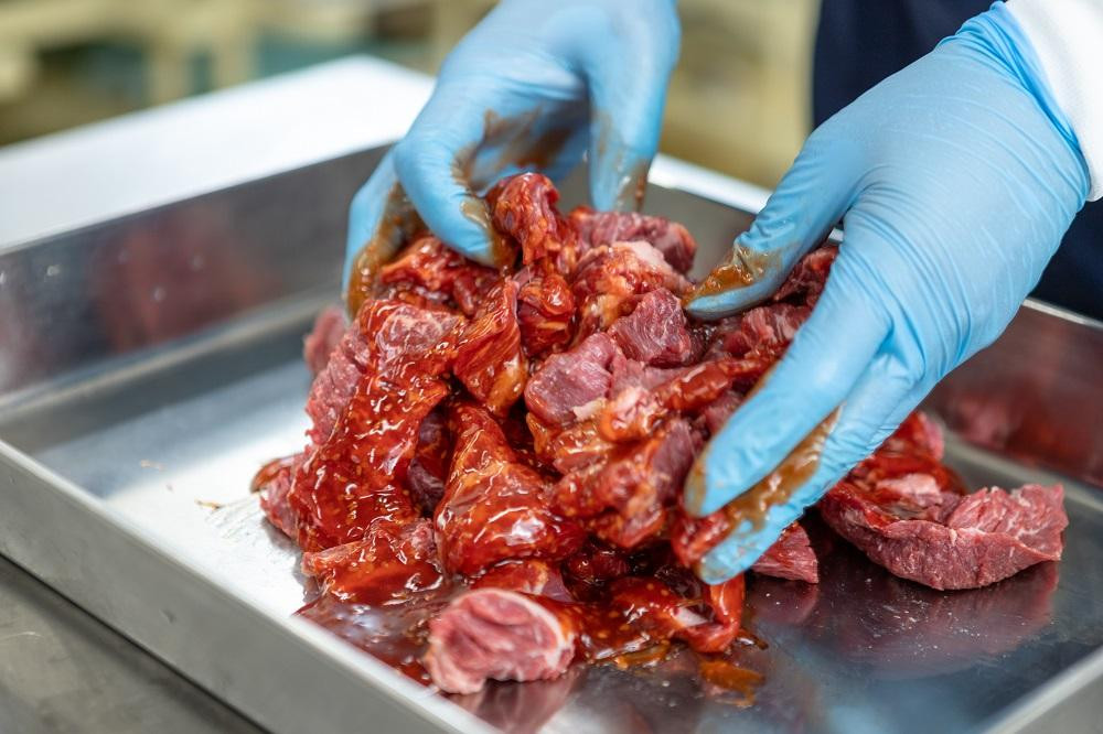 味付き牛ハラミ　1kg(200g×5) | 特製タレ 焼くだけ 手作業で加工 焼肉 お取り寄せ バーベキュー ふるさと納税はらみ ふるさと納税ハラミ 柔らかい やわらかい 父の日 | EQ033-10
