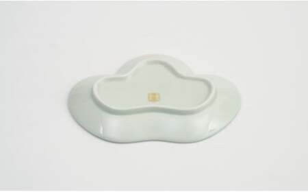 AA14-87 有田焼 招福銘々皿2枚組 / 白松（幸楽窯 / 深海三龍堂） お皿 小皿 菓子皿 取り皿 ハレの日 松葉 縁起物 お正月