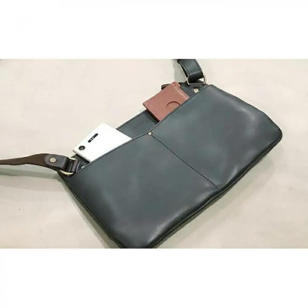 【alto.】スマートショルダーバッグ／サコッシュ （Ｌ）AKEB-3103（ネイビー）