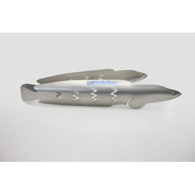 ふるさと納税 裾野市 使うたびに愛着が湧く、雷魚がモデルのチタン製トング (250mm) |  | 01