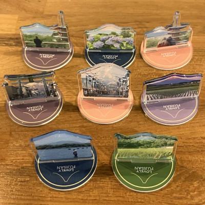 ふるさと納税 山梨県 課題解決型地域活性化富士山オリジナルアイテム 缶バッジ6個・スタンド6個・キーホルダー8個 |  | 01