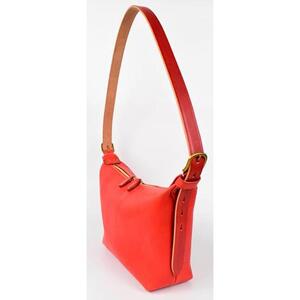 【minca】】栃木レザーのショルダーバッグ02M 斜めがけ コンパクトサイズ/Shoulder bag 02M/レッド　533【かばん ファッション 人気 おすすめ 】