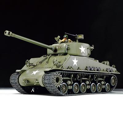 ふるさと納税 静岡市 タミヤのプラモデル (1/35 アメリカ戦車 M4A3E8 シャーマン イージーエイト)
