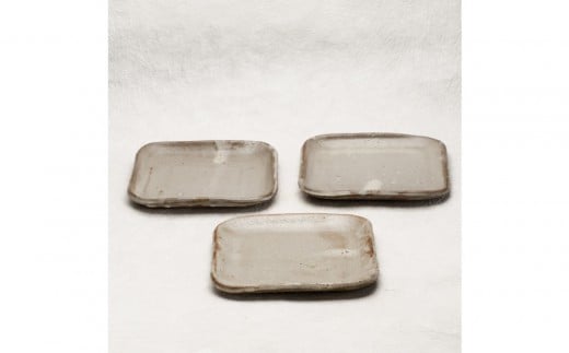 角小皿3枚セット ｜ 日用品 食器 陶器 キッチン 皿 焼物 人気 おすすめ