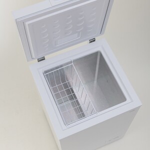 山善 YAMAZEN 冷凍庫 フリーザー 100L 上開き 直冷式 YF-C101（W） 【 kt114-031】