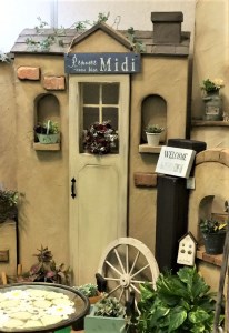 ＜Moon Rabbit＞お庭道具が隠せる小屋型のシャビー塀≪エクステリア 庭 ガーデニング 屋外 ガーデンファニチャー≫