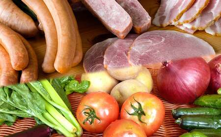＜3か月定期便＞ ごちそう定期便 (加工品・野菜コース) 旬のおまかせ野菜 伊豆沼ハム シリーズ ソーセージ セット頒布会【有限会社伊豆沼農産】tm072