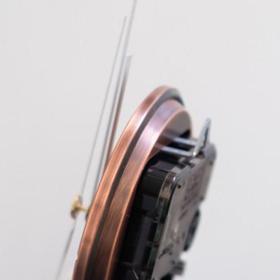 ふるさと納税 戸田市 ちいさな掛け時計「木陰」/MYSTIC WORKS/φ9cm/ひかりを楽しむ掛け時計/創業100年 |  | 01