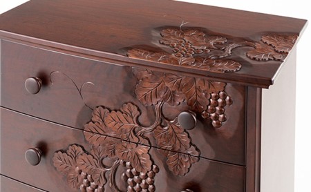 軽井沢彫り　大坂屋家具店　ムーンチェスト	