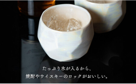 【晩酌を華やかに】メタリックな有田焼 ロックカップ(面取り) 白色 4個セット 女性にも人気 【喜鶴製陶】軽量 ギフト ペアセット 食器 有田焼 ロックグラス ビアカップ タンブラー 35000円 3