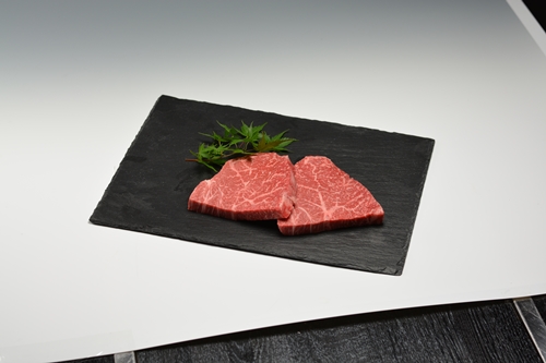 (冷凍） 大和榛原牛 稀少部位 赤身 あっさり もも ランプ ステーキ 150ｇ×2枚 計300ｇ ／ うし源 本店 ふるさと納税 A5 父の日 キャンプ バーベキュー 奈良県 宇陀市 お中元 贈答用