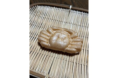 カニもなか（ミルクアイス）