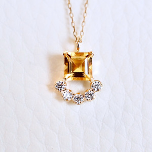 【ジュエリー】K10 イエローゴールド シトリン ペンダント ネックレス 保証書付 SMK-5221 242-013-b
