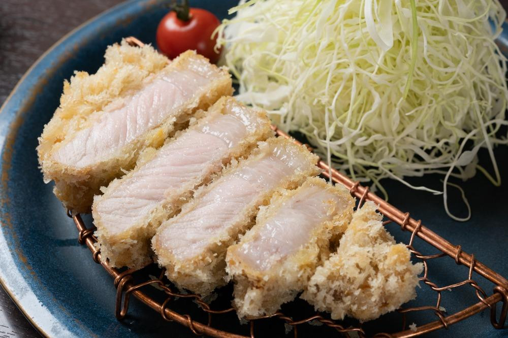 
【熟成豚かわむら】＜昼夜共通＞超特上ロースかつ定食130g お食事券2名様分（ぐるなびセレクション）
