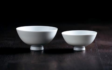 こだわりの白磁 夫婦 茶碗 セット（桐箱入り）／ 白 大容量サイズ 夫婦茶碗