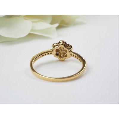 ふるさと納税 甲府市 K18YG 0.30ct フラワーダイヤモンドリング8996 |  | 02