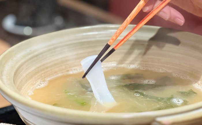 【全3回定期便】 「壱岐のリゾートホテル監修」幻天然クエ・アオリイカ・鯛入り雲丹しゃぶ鍋《壱岐市》 【みやげ処 縁由】 [JBJ040]