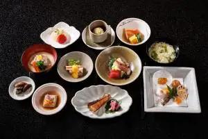 食事券 旅館 四季亭 老舗旅館のレストラン昼食ペア食事券 四季亭 G-26