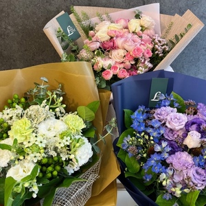 6か月 お届け お楽しみ！ 季節 の 花束 「Large」 | ブーケ タイプ 高さ約50cm 横幅約30cm お花 flower フラワー ふらわー 花 はな リトルシード インテリア 植物 定期便