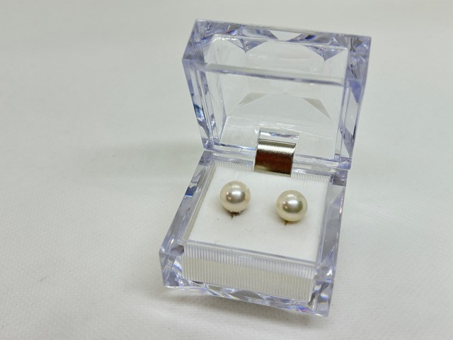 
            1285 アコヤ真珠8.5mmピアス
          
