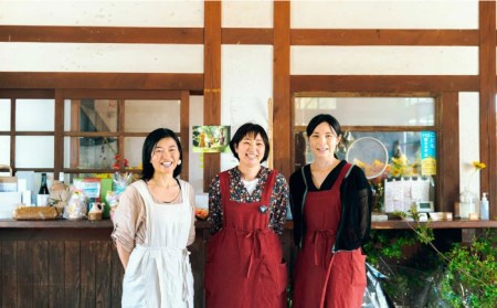 【木造駅舎にあるお花屋さん】（3回定期便）春の定期便 ドライフラワーコース【ミドリブ】/花 インテリア 雑貨 ギフト 贈答[BBR013]