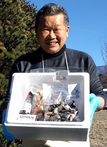 地元 ブランド 青山さんのやわらか 牛黒ミノ & 豚白モツ & 松岡屋 味噌 ・ 醤油 もつ鍋 の 具 や 煮込み 料理用 | 長野県 信州 南信州 飯田