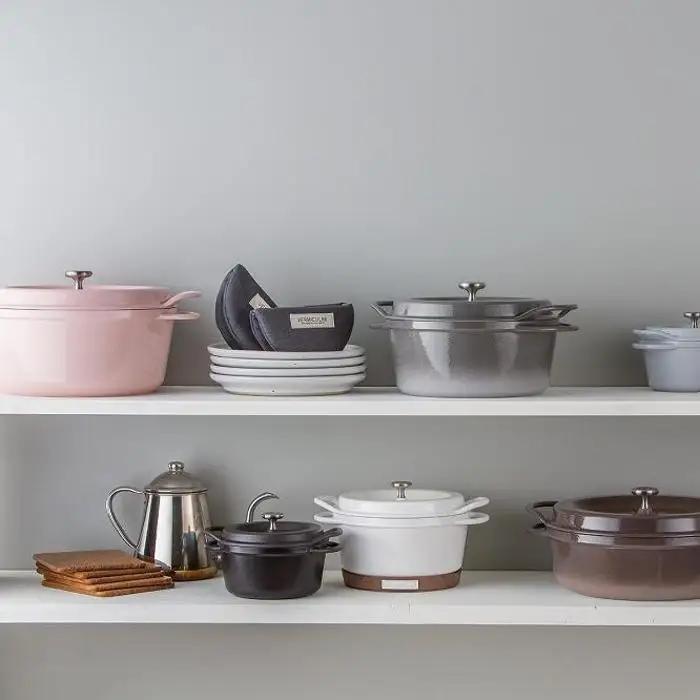 バーミキュラ オーブンポットラウンド22cm（パールグレー）