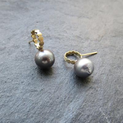 ふるさと納税 座間味村 kerama pearl × marumaru earring / K18 (両耳) |  | 01