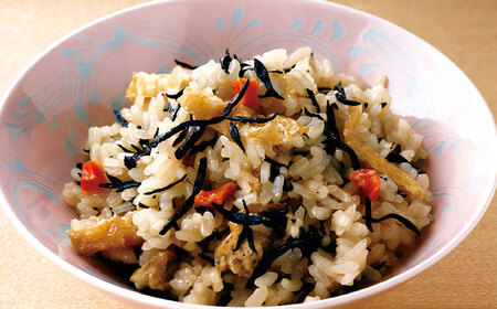 壱岐産米と炊き込みご飯の素詰合せセット【壱岐市ふるさと商社】 常温配送 簡単調理 食べ比べ 詰め合わせ 贈答 海鮮 郷土料理[JAA036]