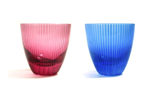 浅草切子 KANA KURITA「ぐい呑 千筋 青藍/金赤＜艶消し＞」ペアセット 木箱入り| 切子 花切子 切子ガラス ガラス工芸 グラス ガラス コップ 手作り ぐい呑み 家飲み 酒器 ハンドメイド 手作り ギフト 贈答 プレゼント